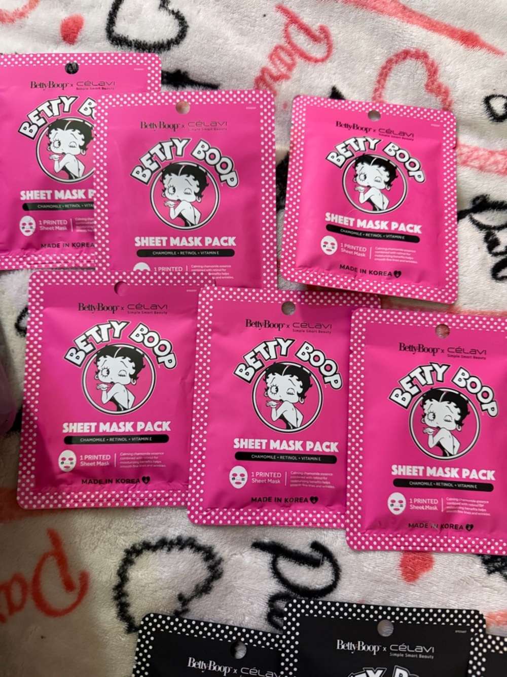 Betty Boop Hot Pink Sheet Mask Pack - Fun Cartoon Design